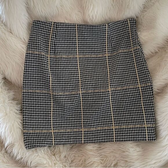 Sanctuary plaid skirt - Picture 2 of 3
